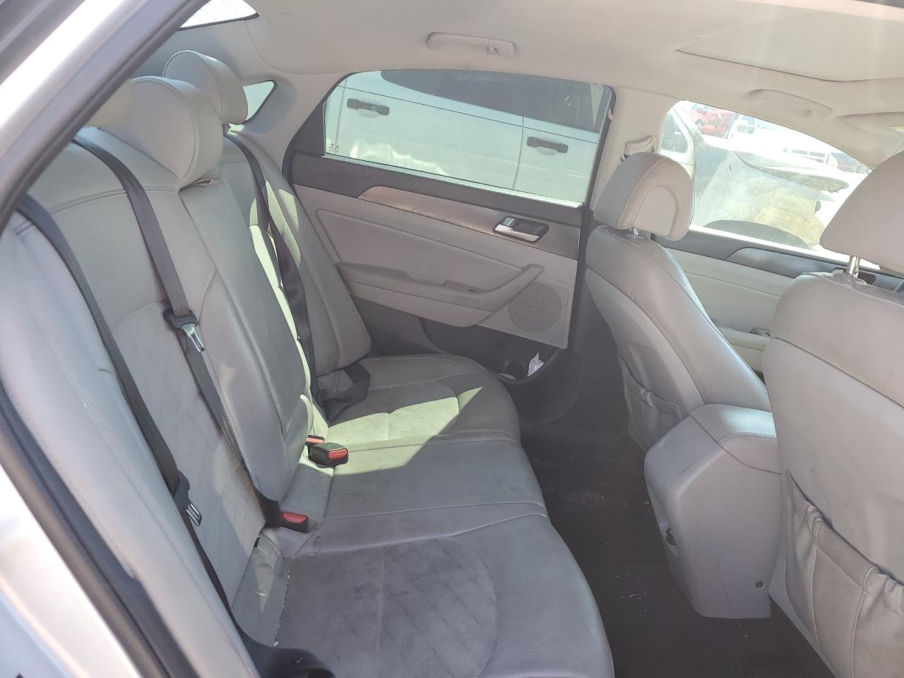 2017 Hyundai Sonata - Image 10