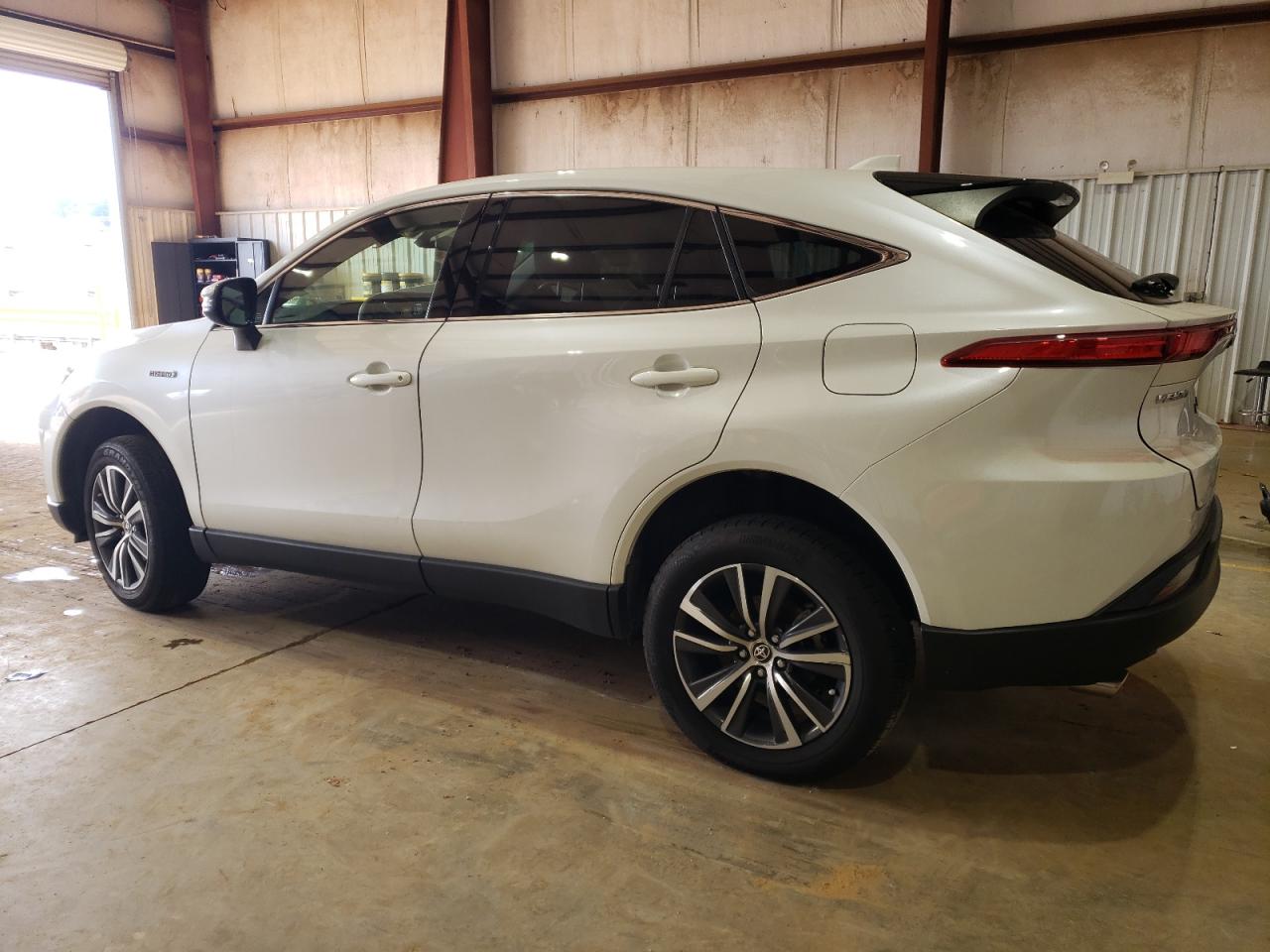 2021 Toyota Venza - Image 2