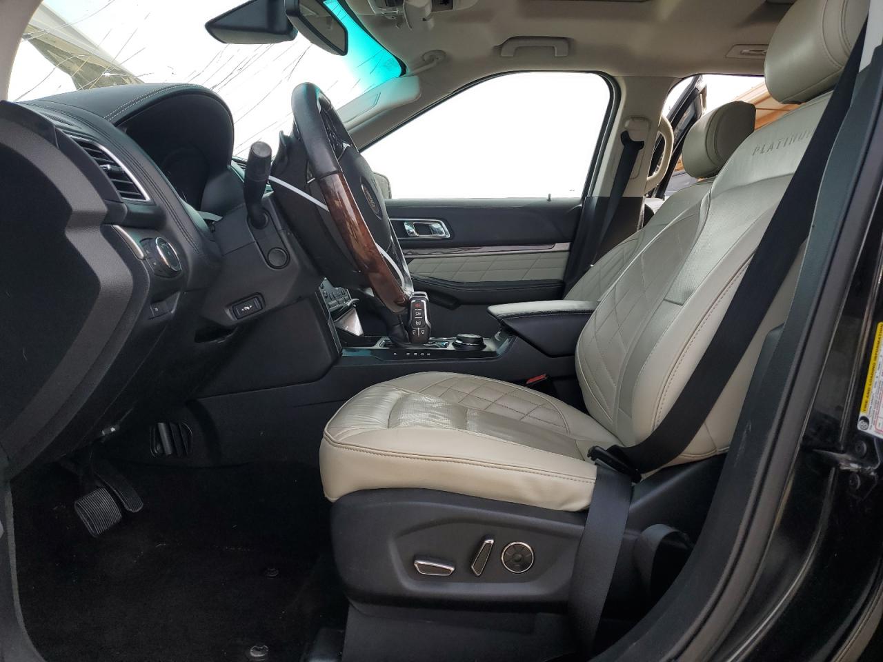 2016 Ford Explorer - Image 7