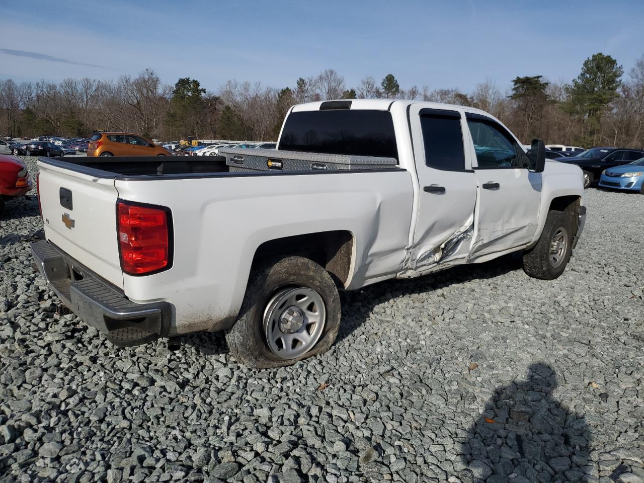 2015 Chevrolet Silverado - Image 3