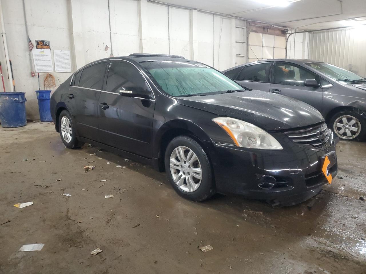 2010 Nissan Altima - Image 4