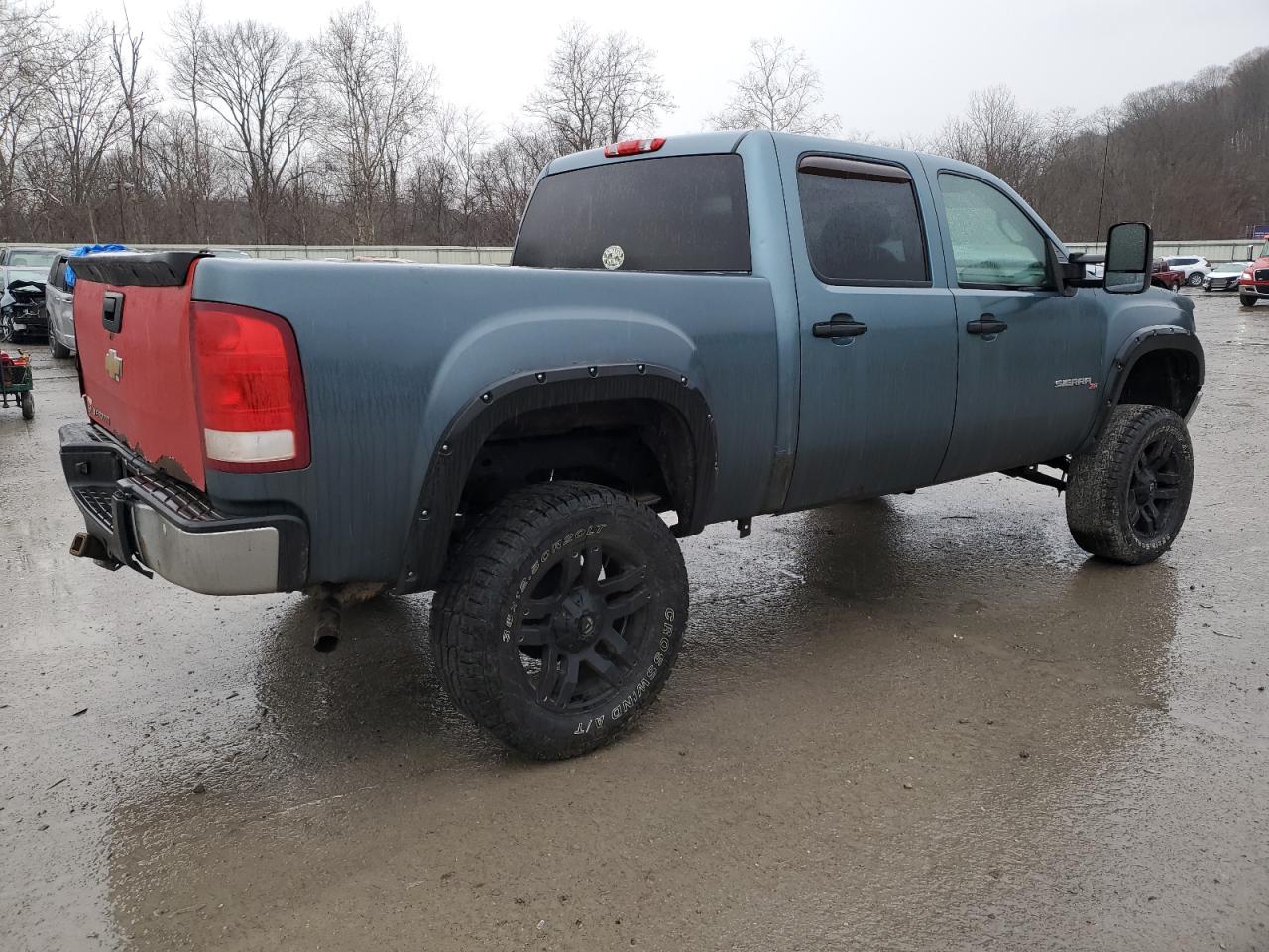 2010 GMC Sierra - Image 3