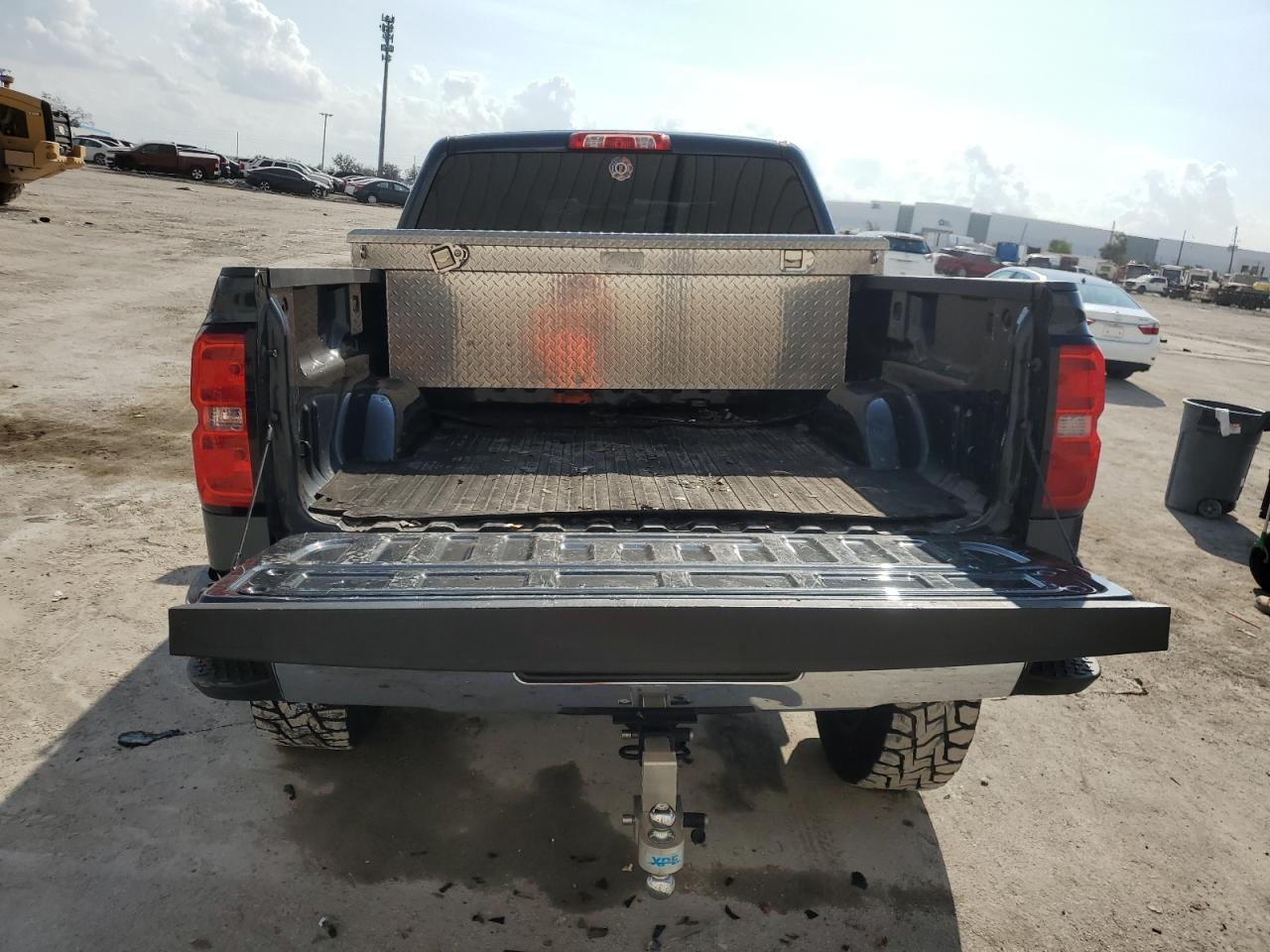 2018 Chevrolet Silverado - Image 6