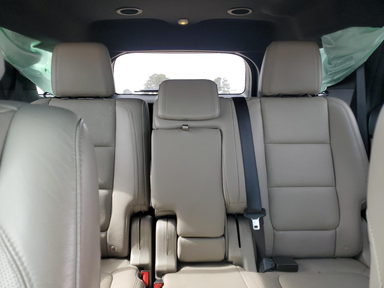 2015 Ford Explorer - Image 10