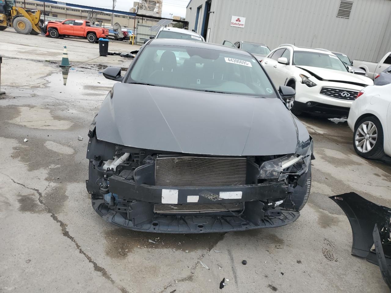 2022 Hyundai Elantra - Image 5