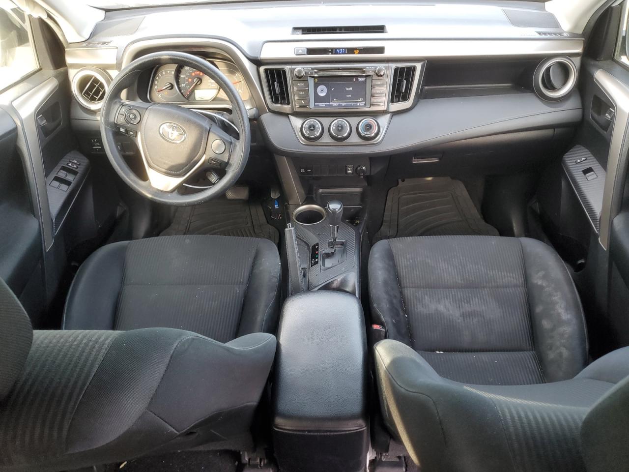 2015 Toyota RAV 4 - Image 8