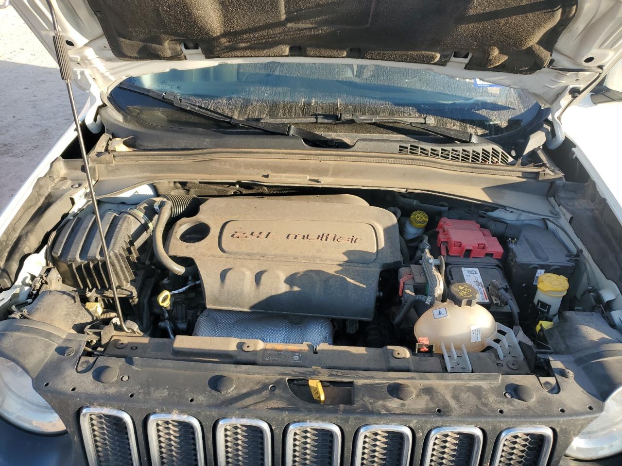 2018 Jeep Renegade - Image 12
