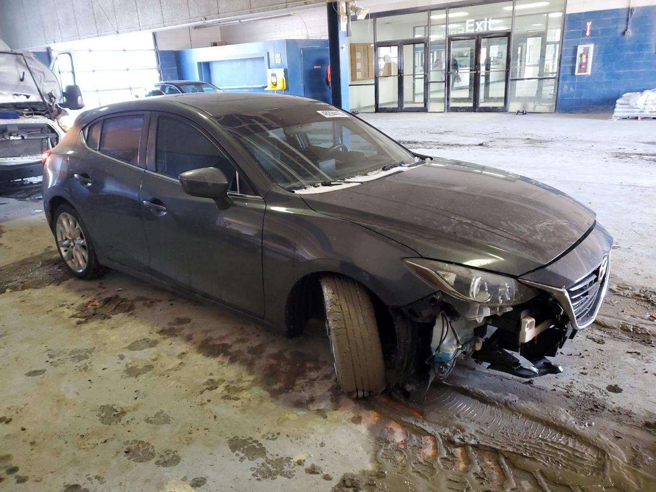 2015 Mazda 3 - Image 4