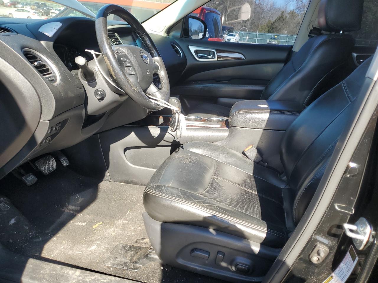 2014 Nissan Pathfinder - Image 7