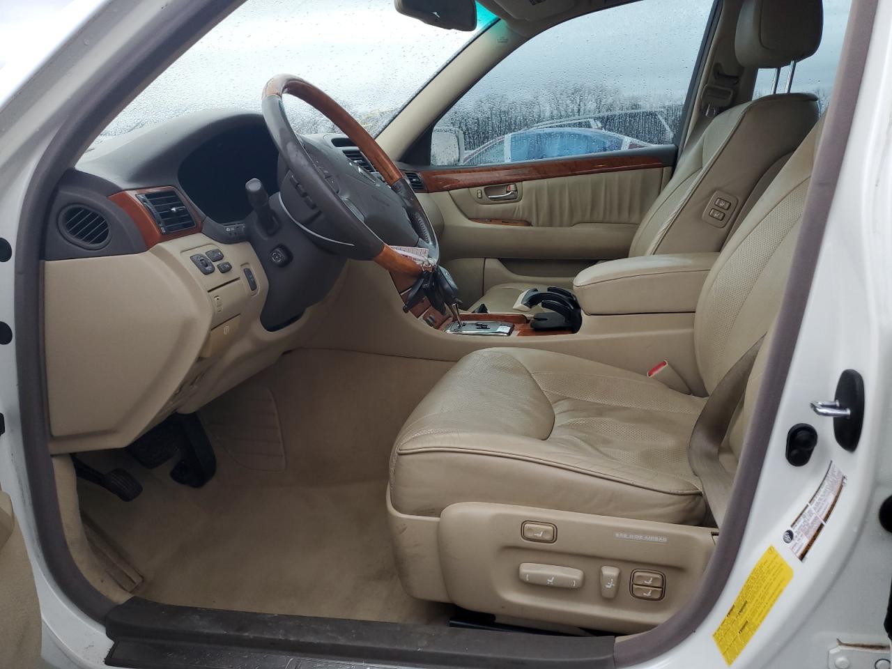 2004 Lexus LS - Image 7