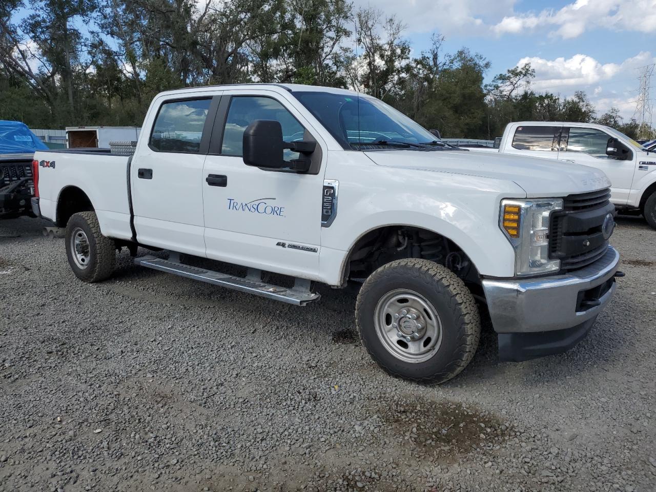 2019 Ford F250 - Image 4