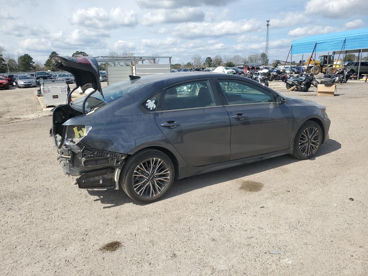 2023 Kia Forte - Image 3