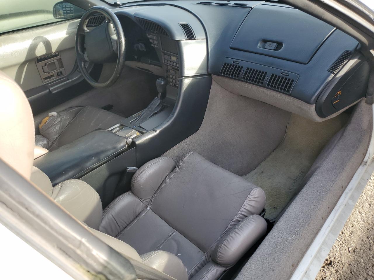 1990 Chevrolet Corvette VIN: 1G1YY2382L5120018 Lot: 46445825