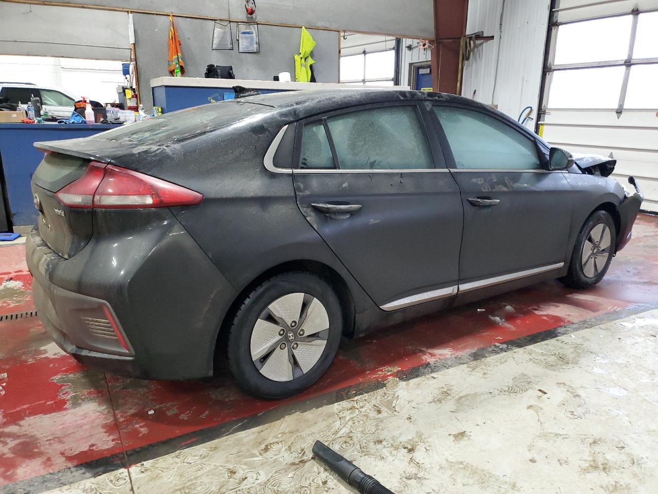 2022 Hyundai IONIQ - Image 3