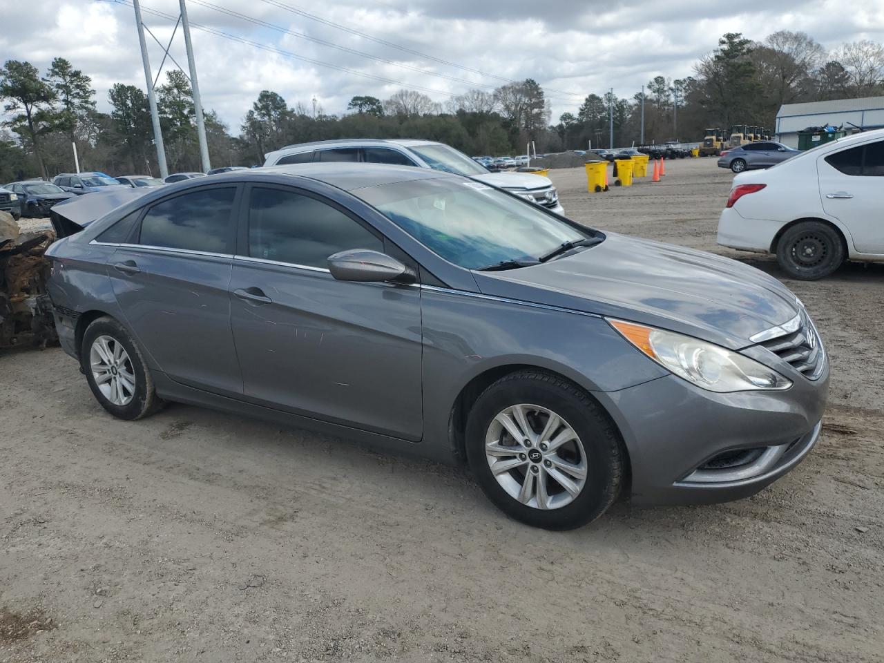 2013 Hyundai Sonata - Image 4
