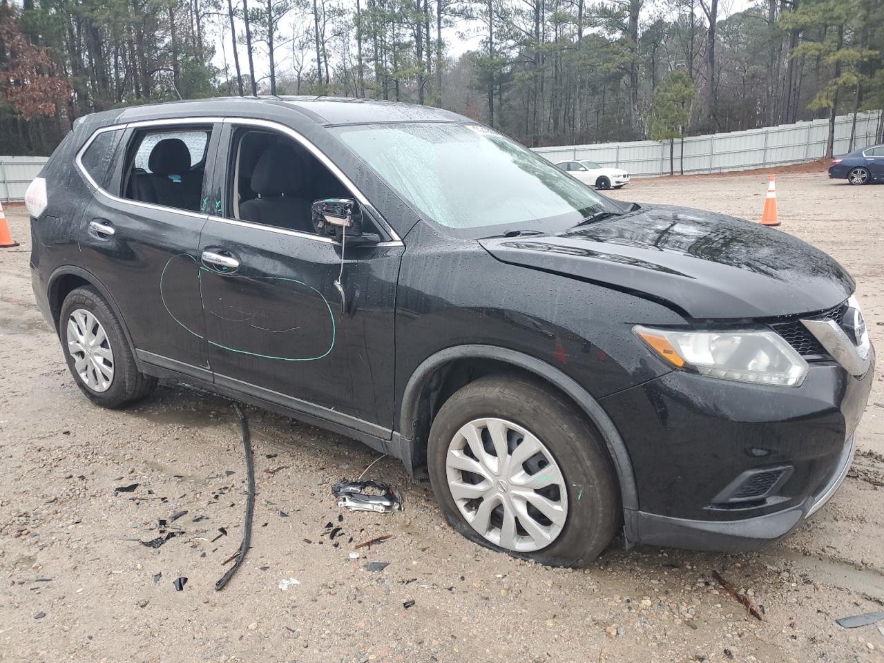 2015 Nissan Rogue - Image 4