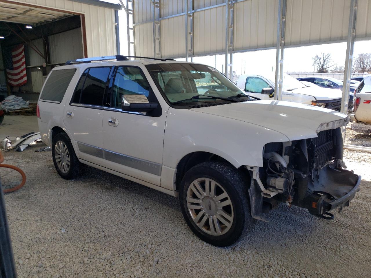 2011 Lincoln Navigator - Image 4
