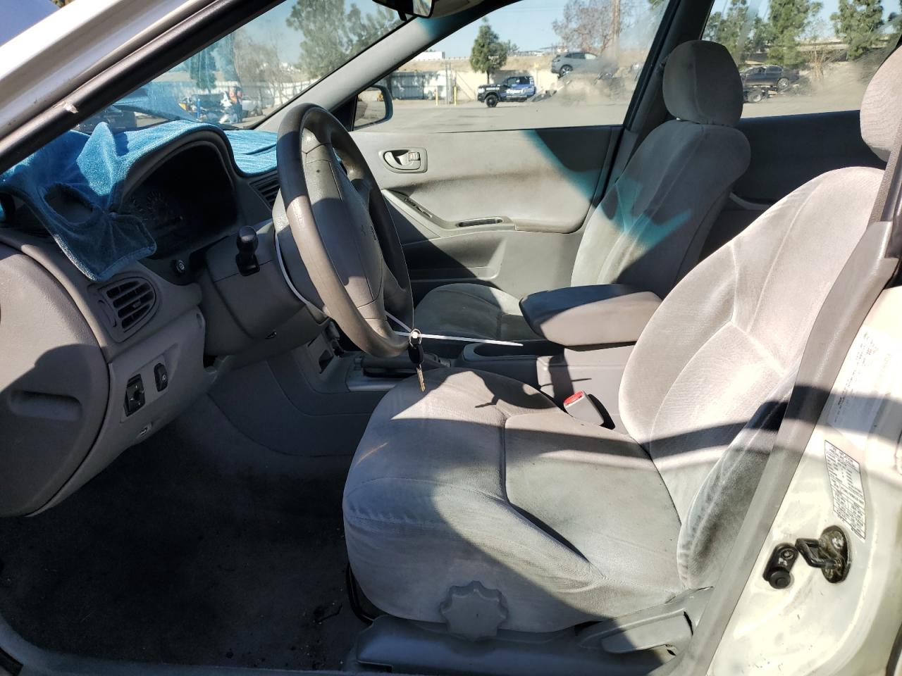 2002 Mitsubishi Galant - Image 7
