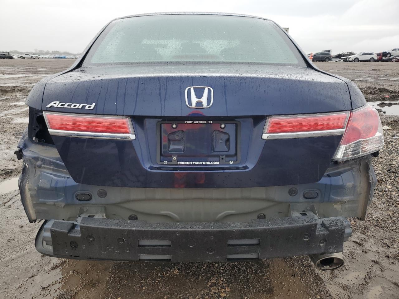 2012 Honda Accord - Image 6