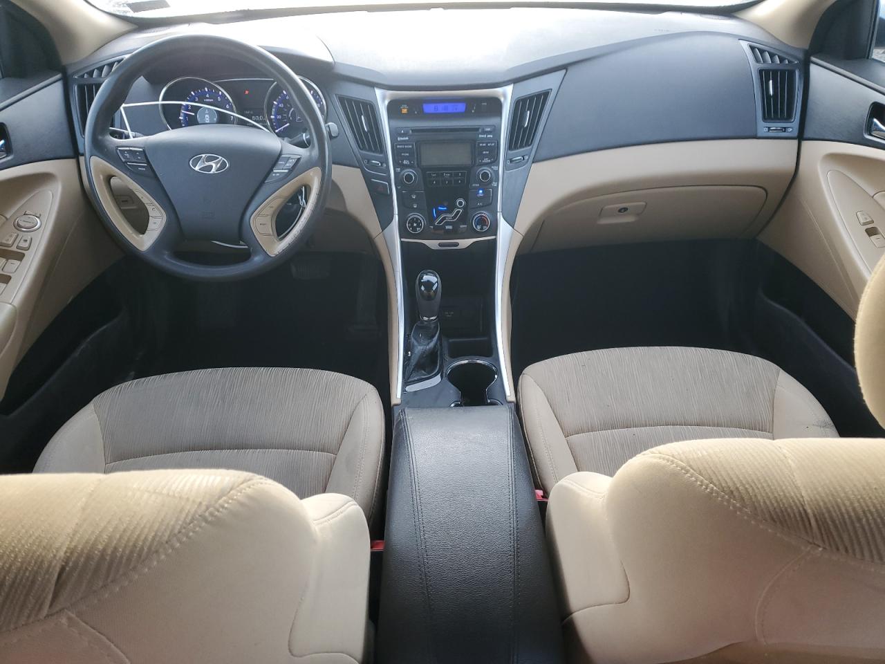 2012 Hyundai Sonata - Image 8