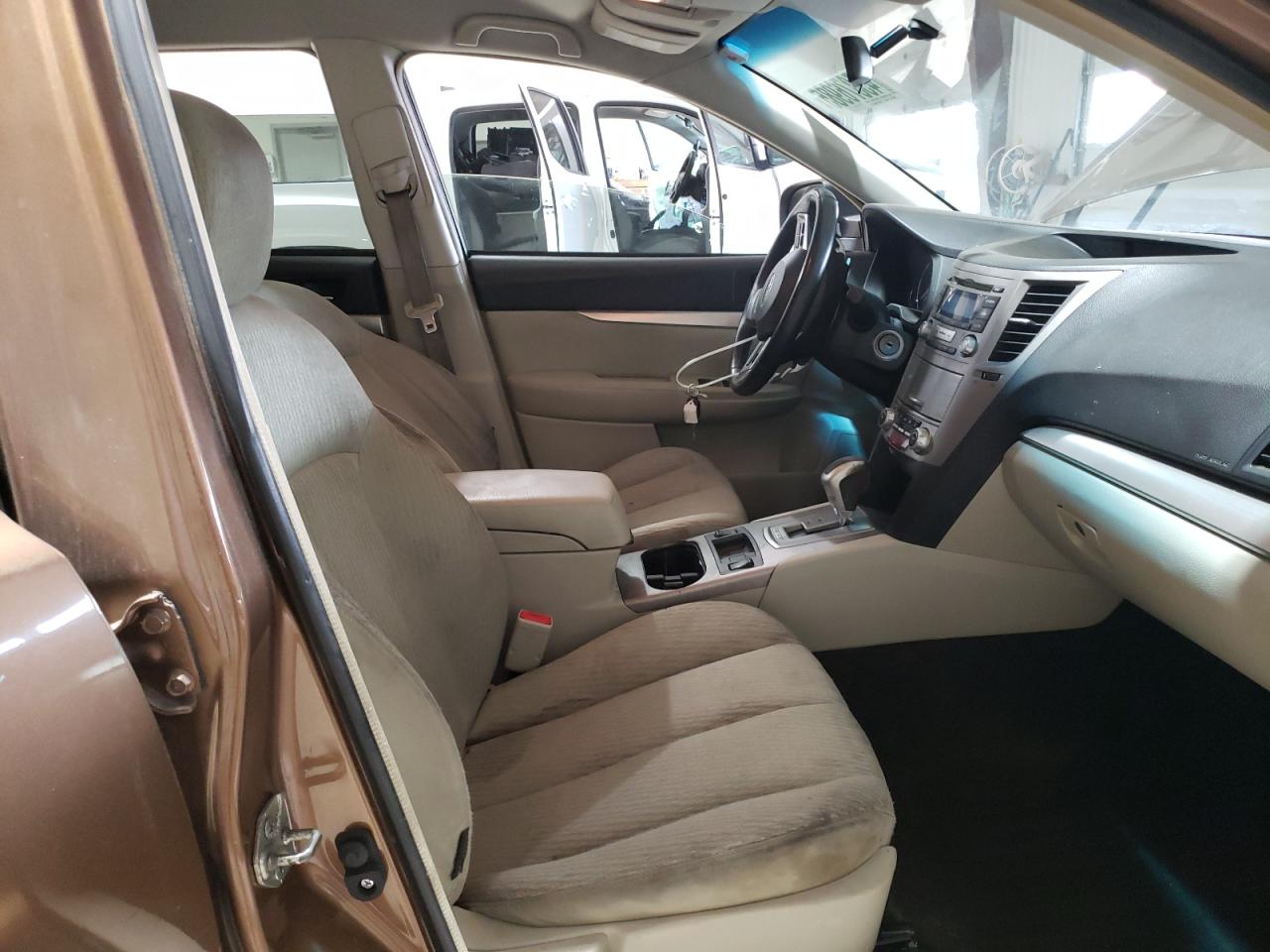 2012 Subaru Outback - Image 7
