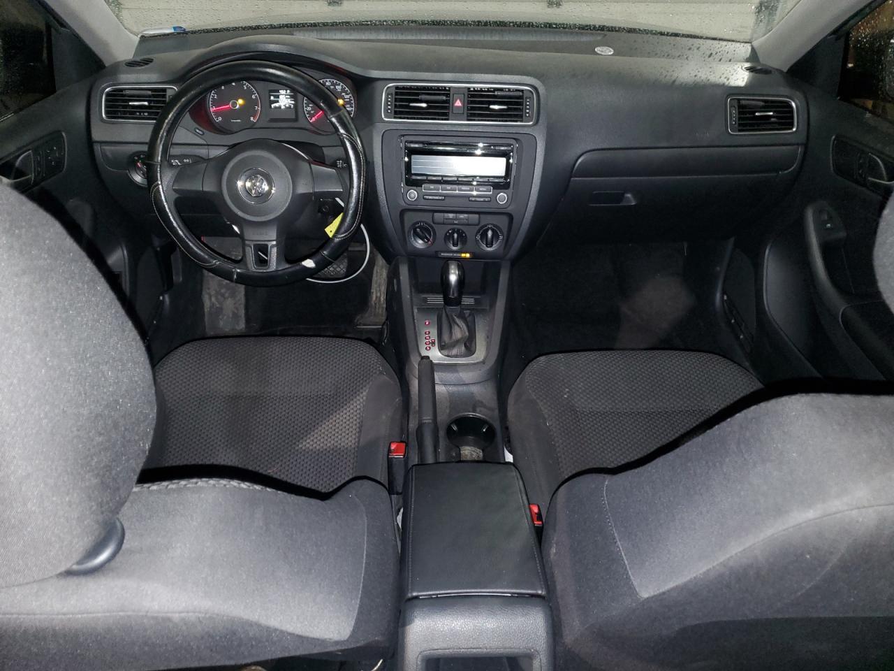 2014 Volkswagen Jetta - Image 8