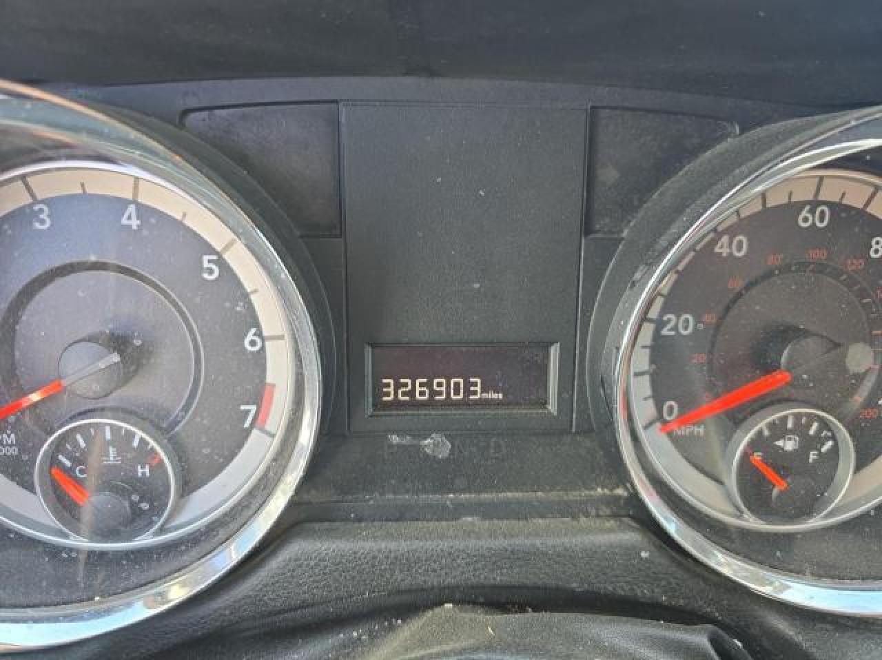 2014 Dodge Caravan - Image 8