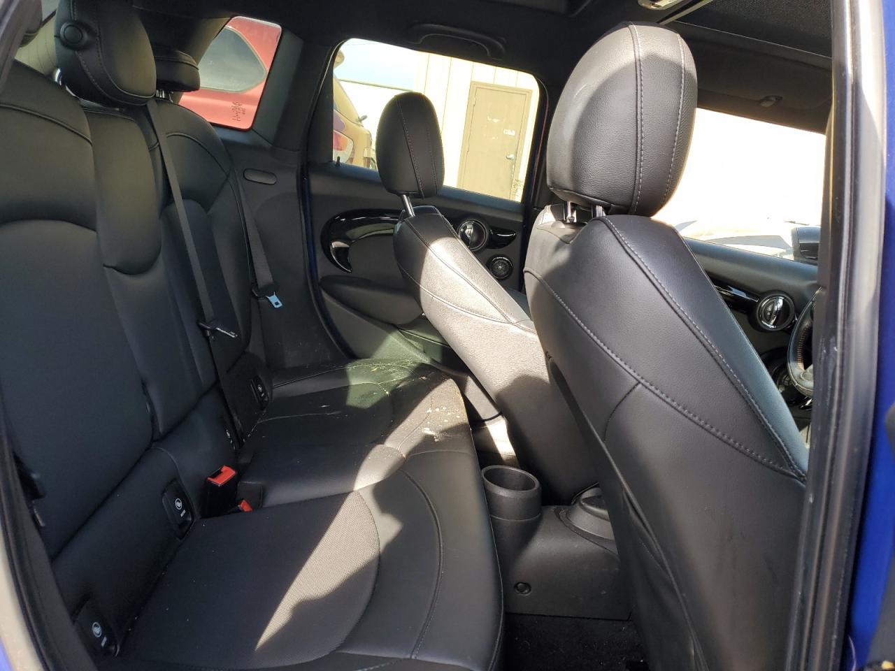 2019 MINI Cooper - Image 11
