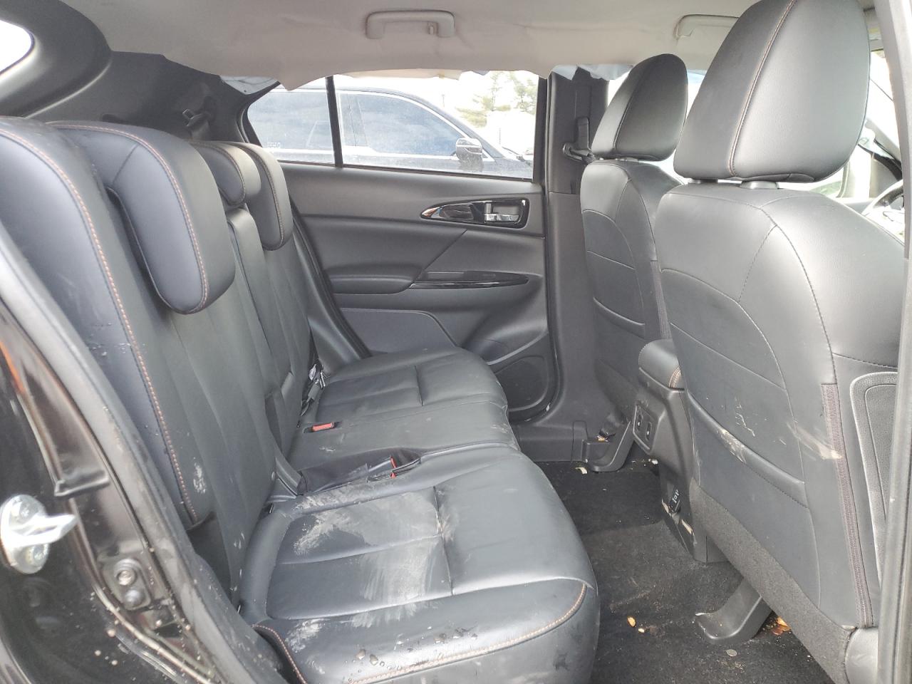 2019 Mitsubishi Eclipse - Image 11