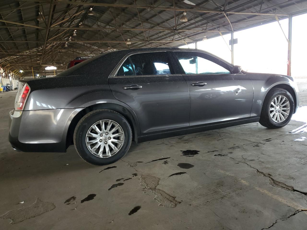 2014 Chrysler 300 - Image 3