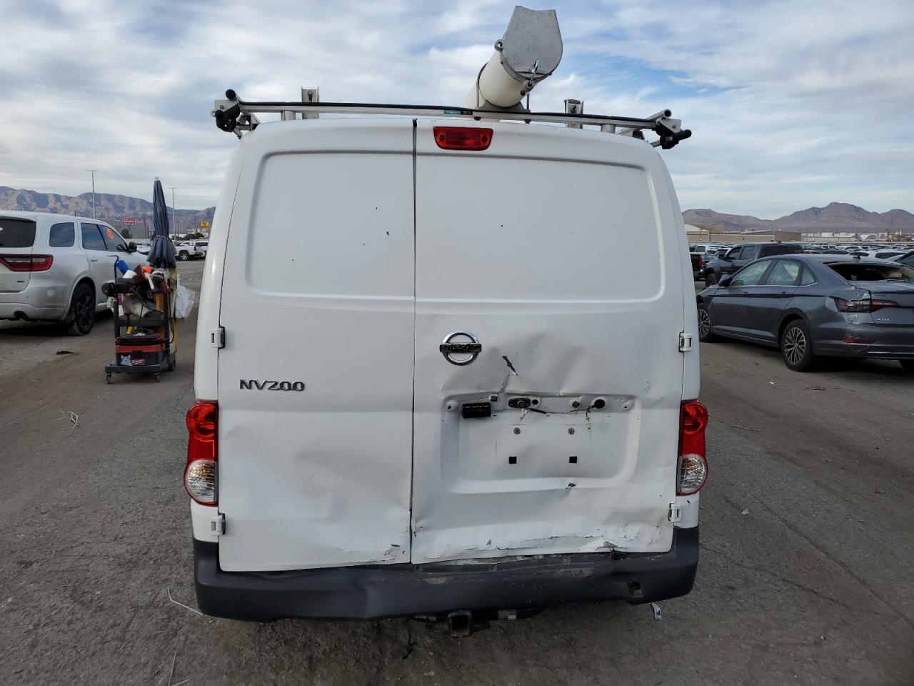2015 Nissan NV - Image 6
