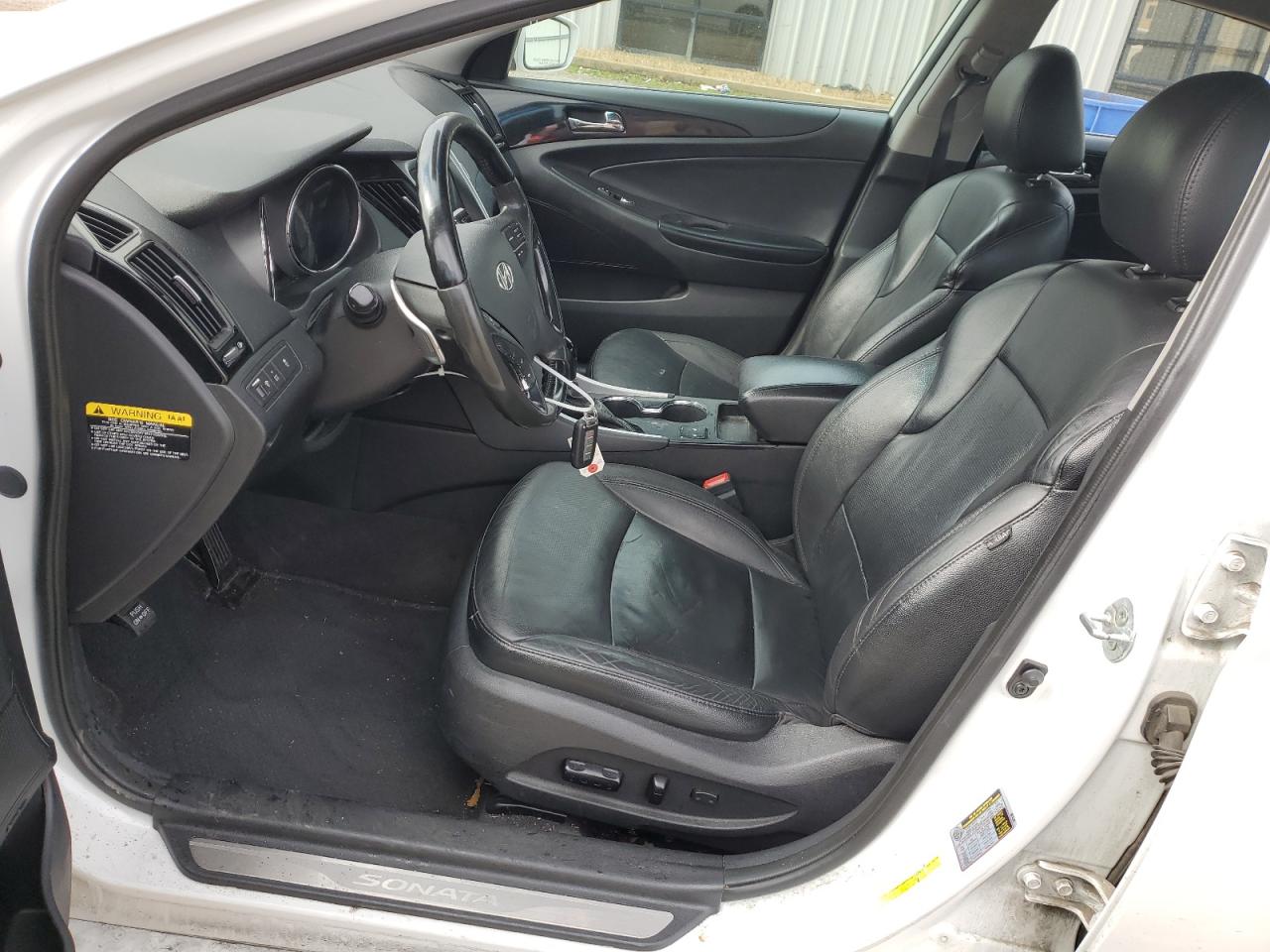 2013 Hyundai Sonata - Image 7