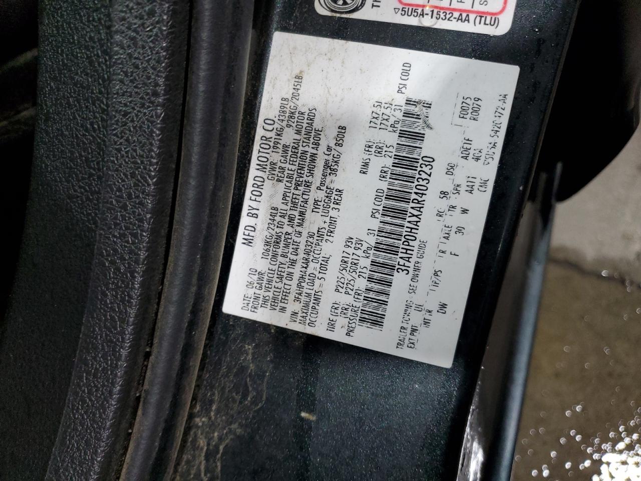 2010 Ford Fusion - Image 12