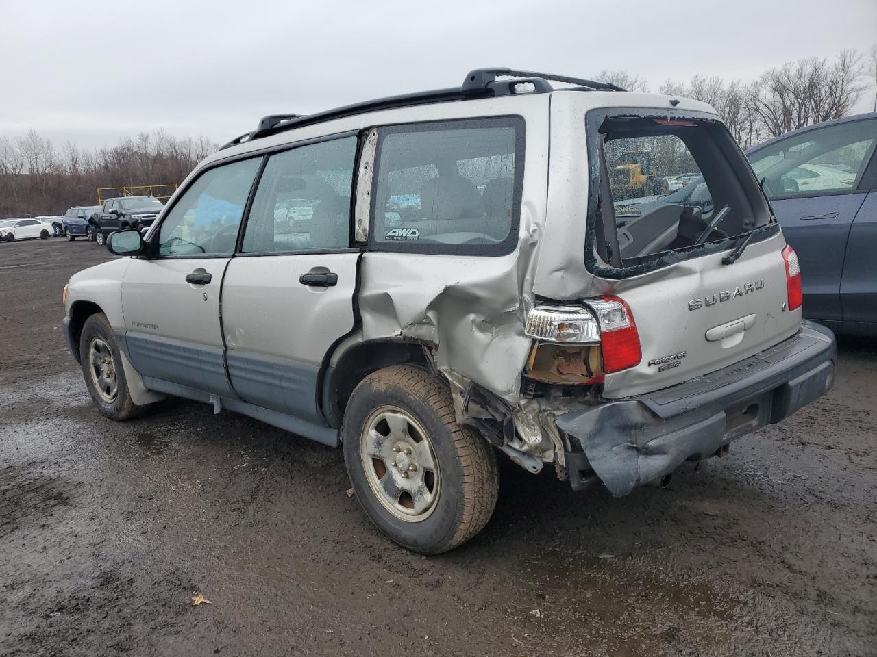 2001 Subaru Forester - Image 2
