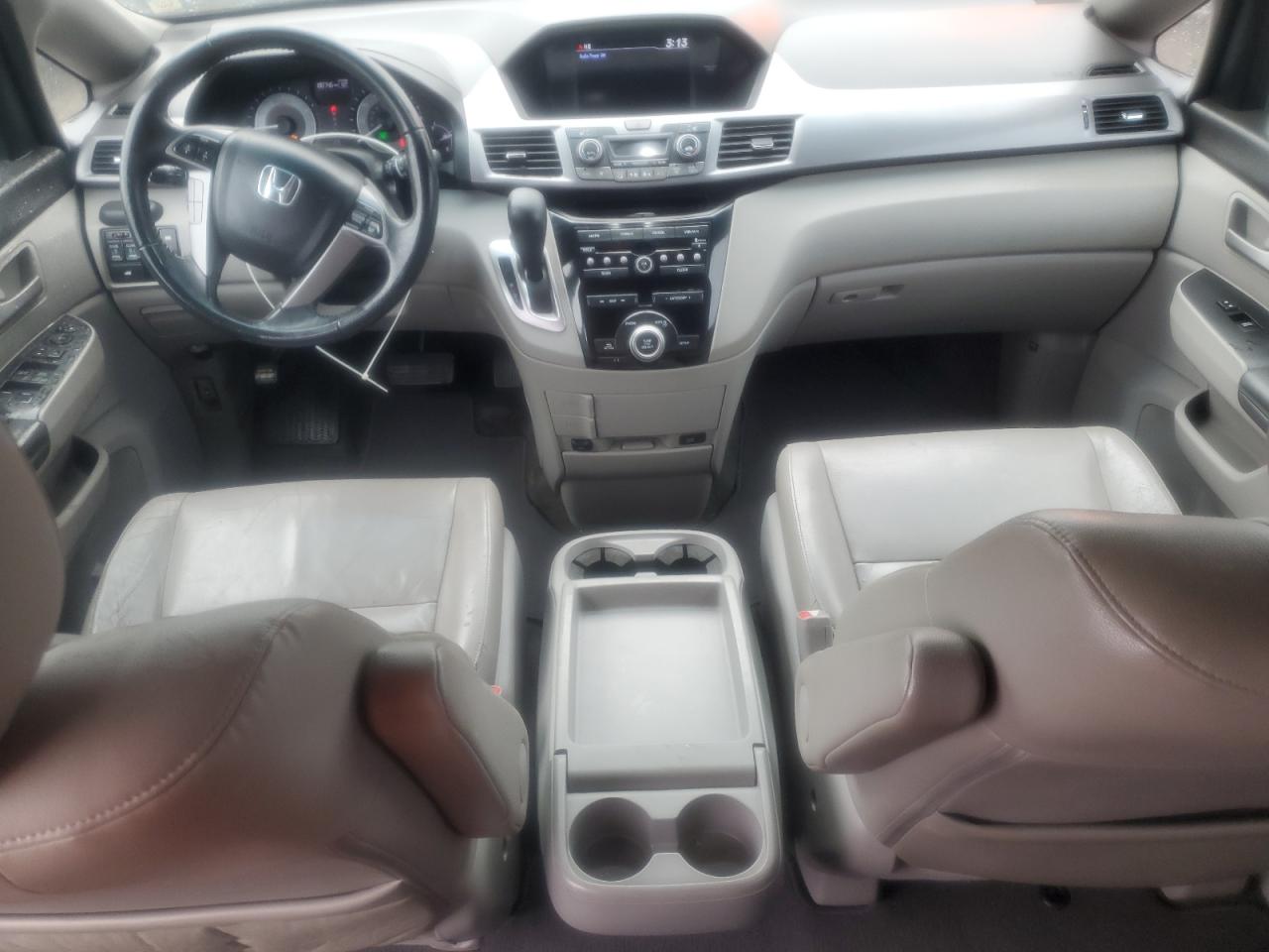 2012 Honda Odyssey - Image 8