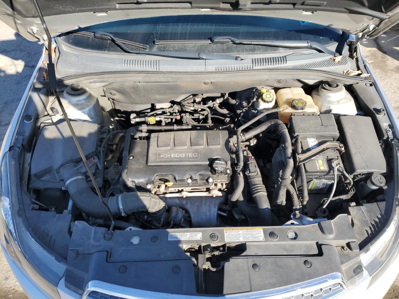 2014 Chevrolet Cruze - Image 11