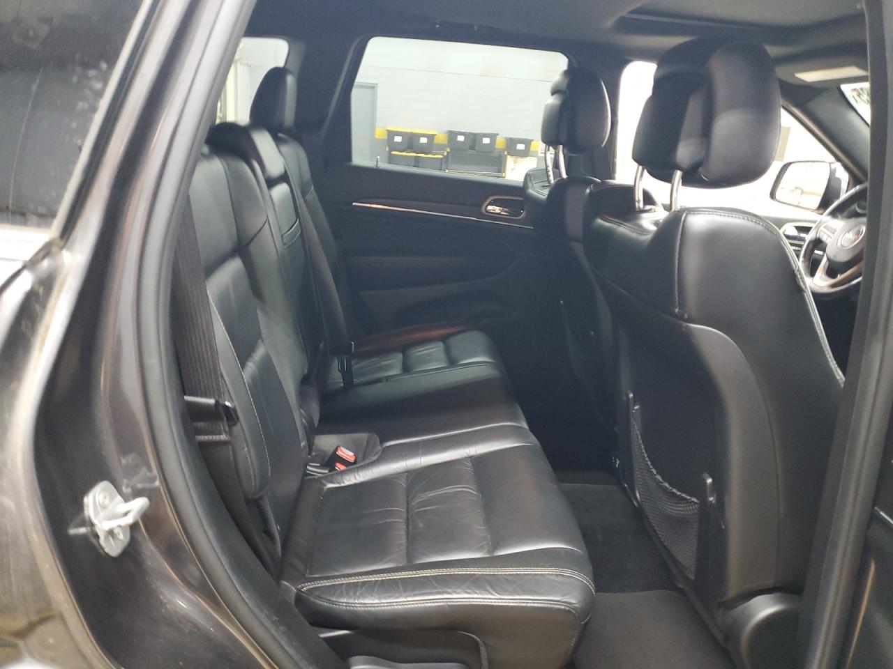 2014 Jeep Grand Cherokee - Image 11