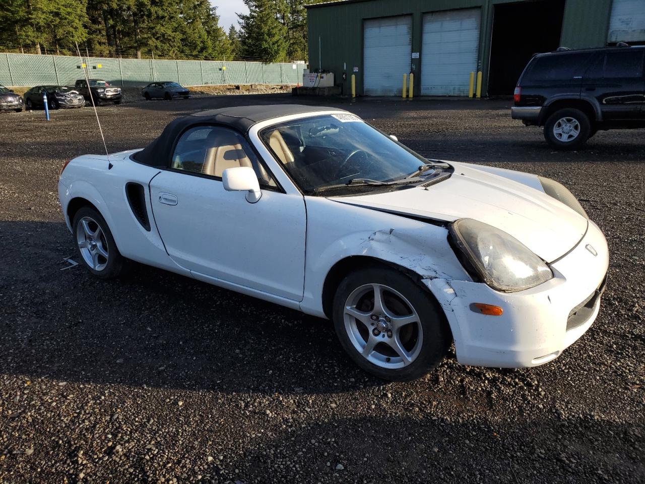 2002 Toyota MR2 - Image 4