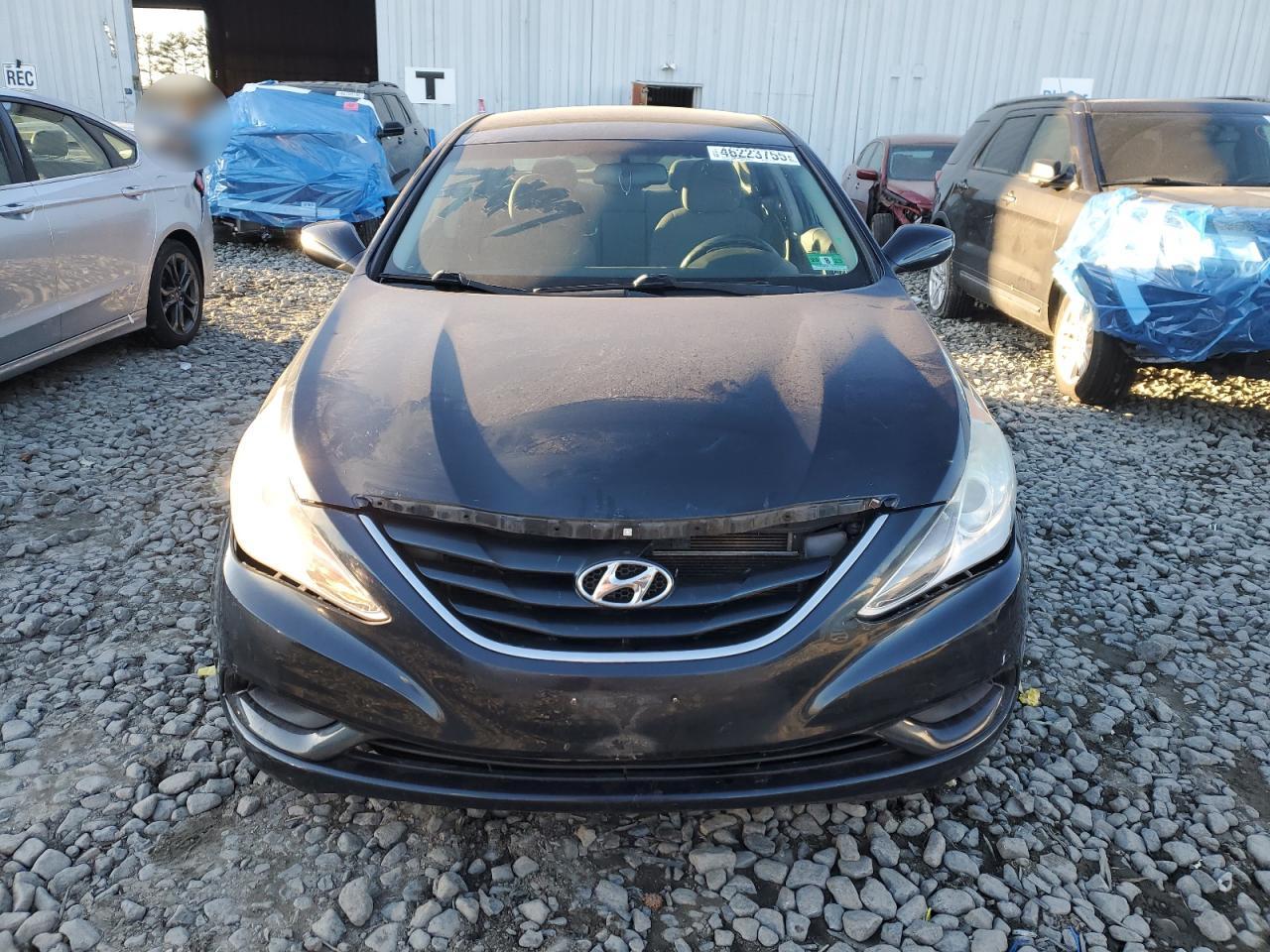 2012 Hyundai Sonata - Image 5