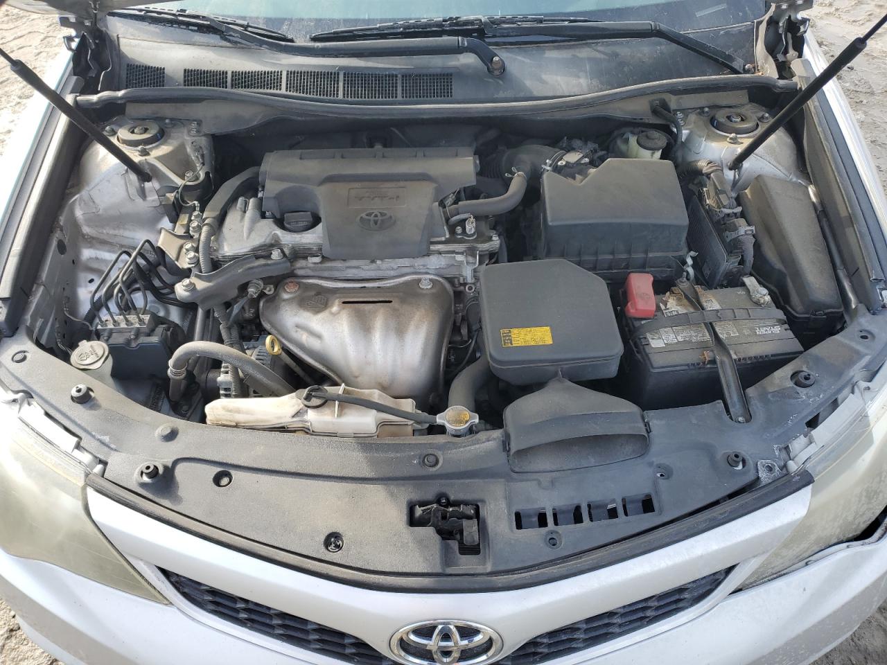 2014 Toyota Camry - Image 11