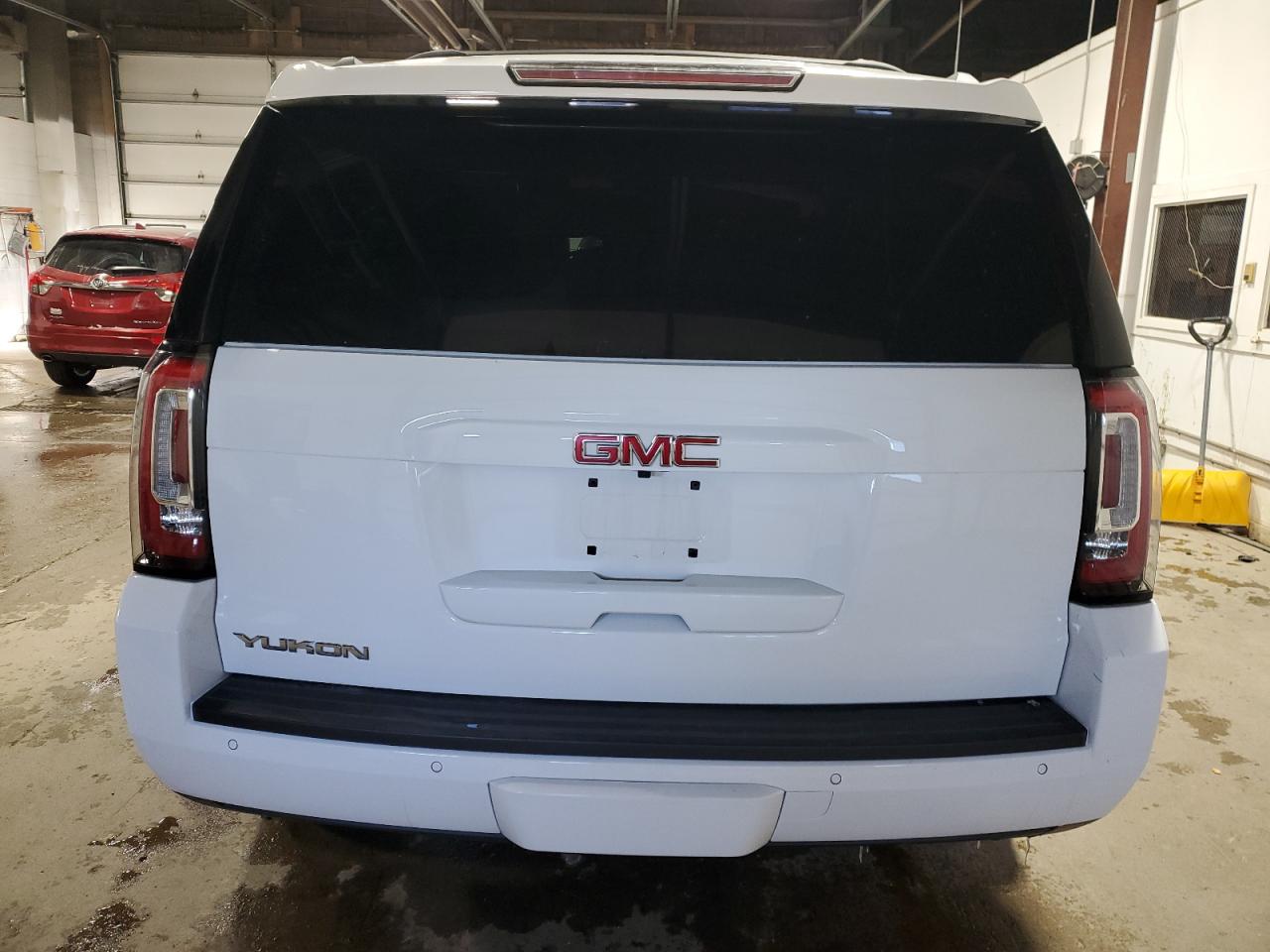 2020 GMC Yukon - Image 6