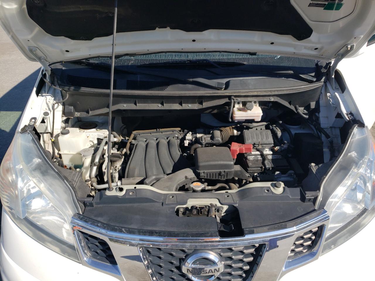 2015 Nissan NV - Image 12