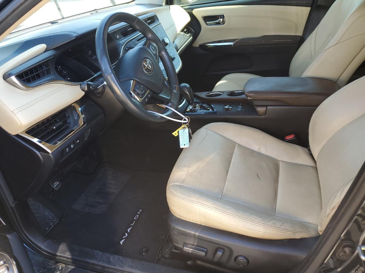 2016 Toyota Avalon - Image 7