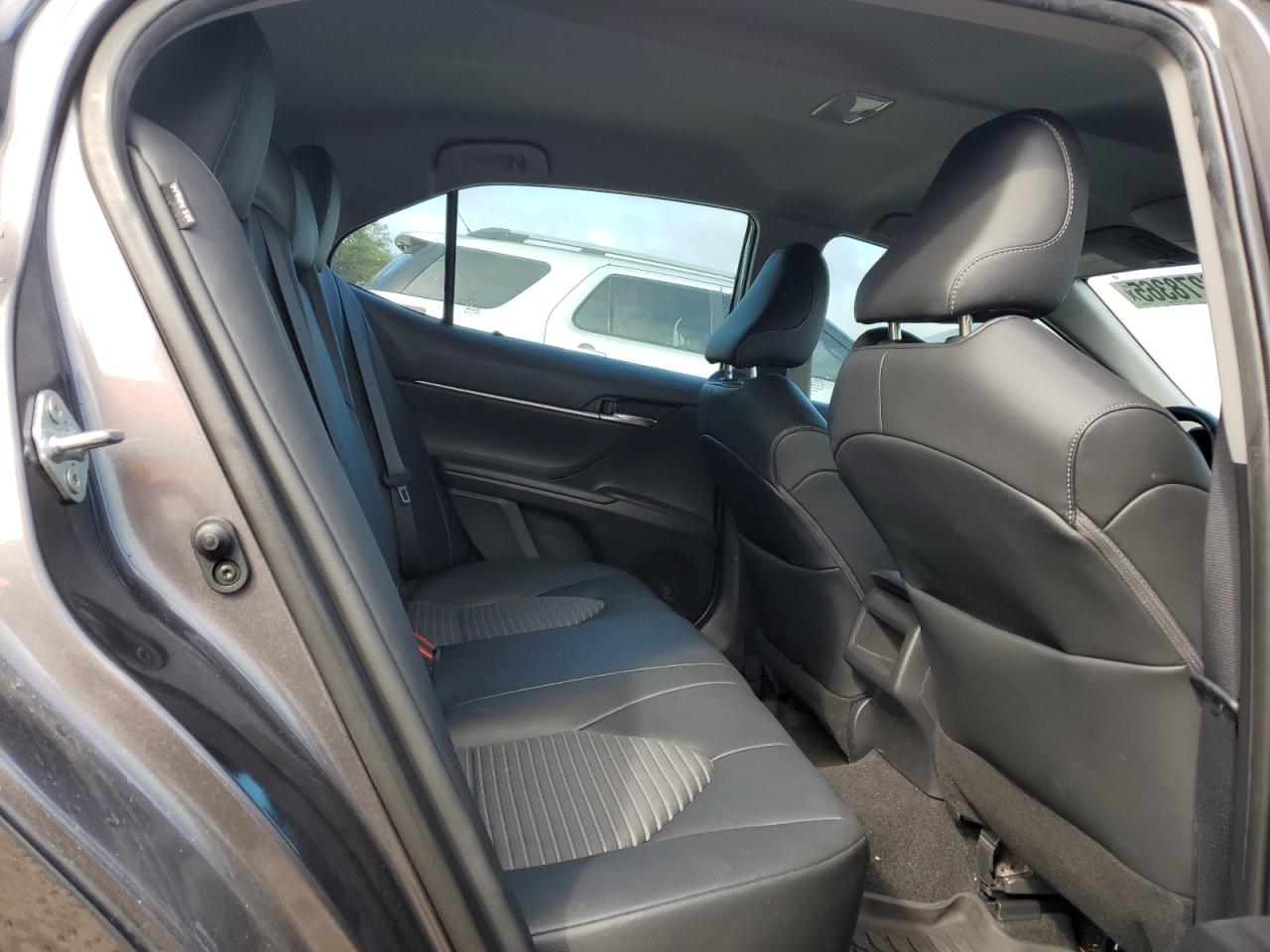 2022 Toyota Camry - Image 10
