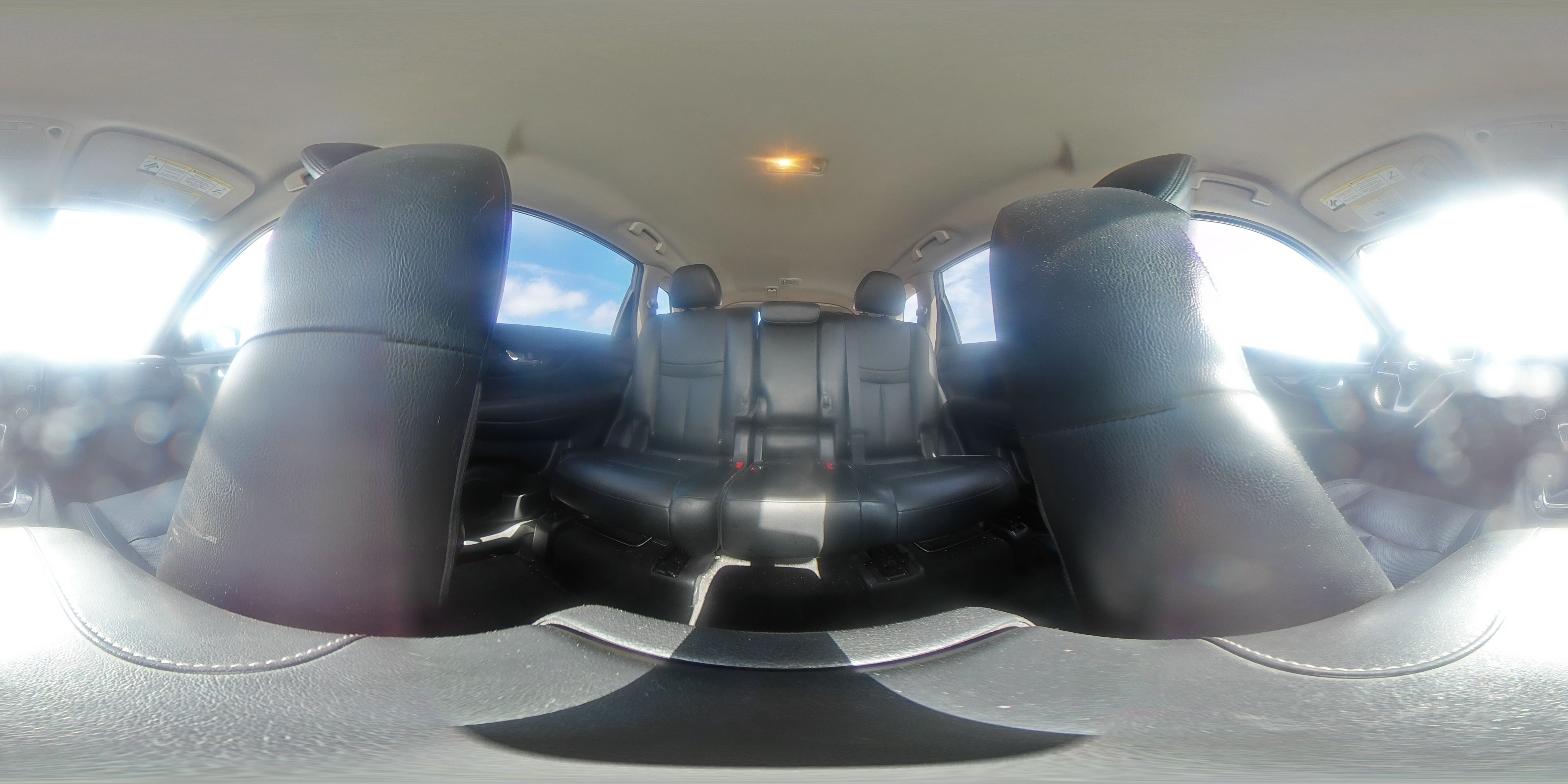2018 Nissan Rogue - Image 13