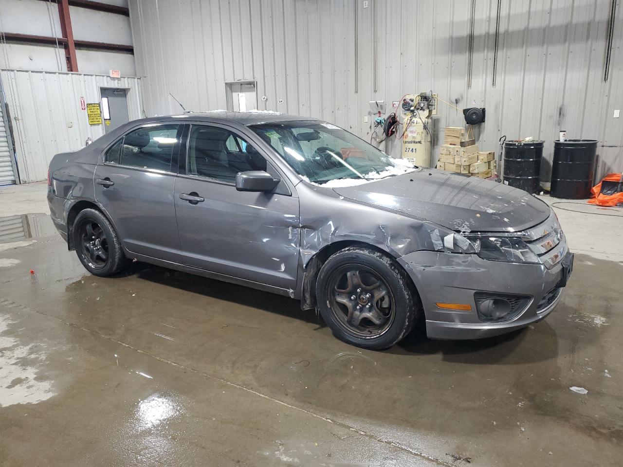 2011 Ford Fusion - Image 4
