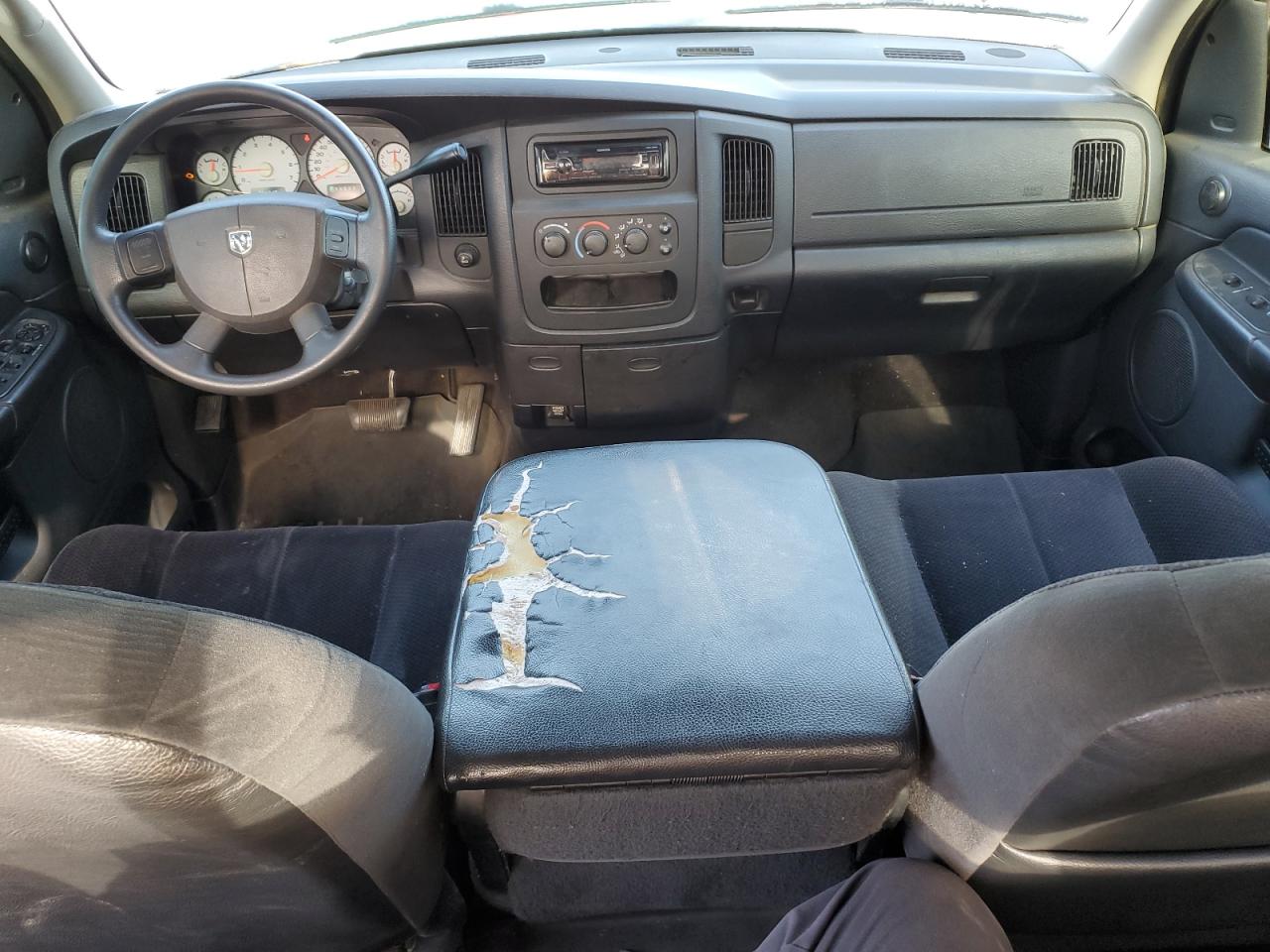 2004 Dodge RAM - Image 8