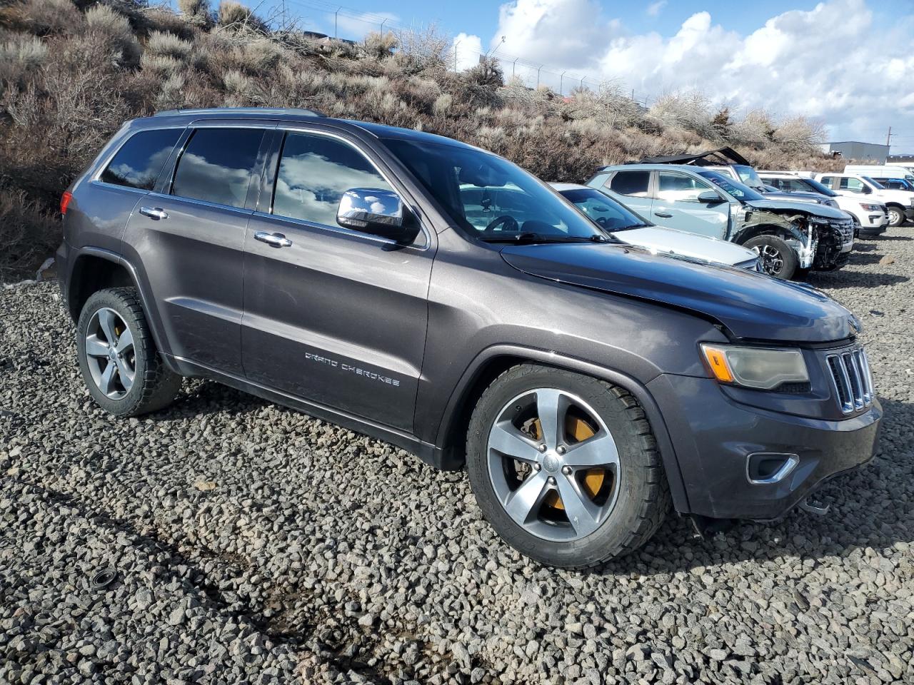 2015 Jeep Grand Cherokee - Image 4
