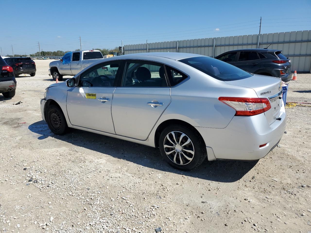 2014 Nissan Sentra - Image 2