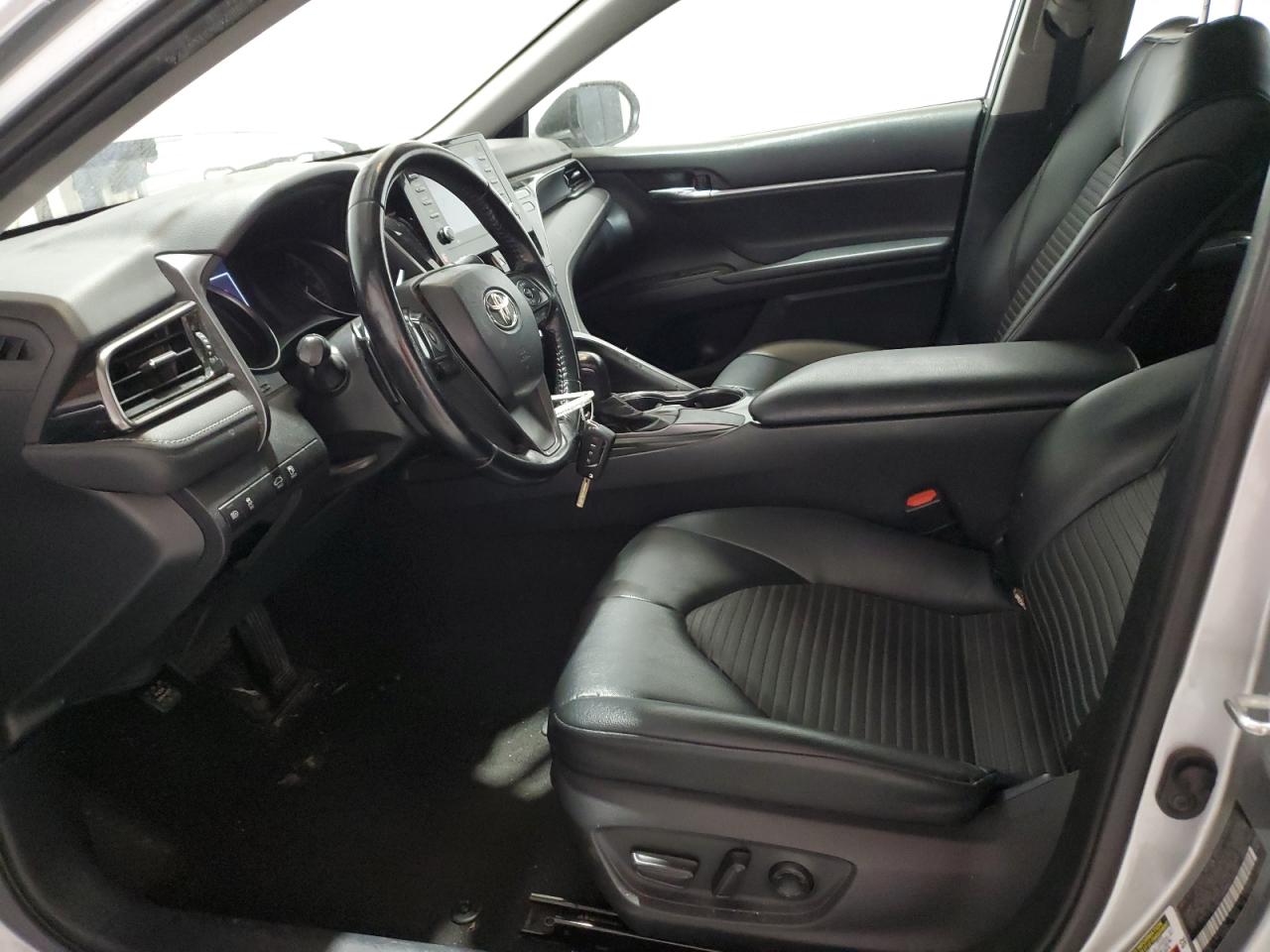 2021 Toyota Camry - Image 7